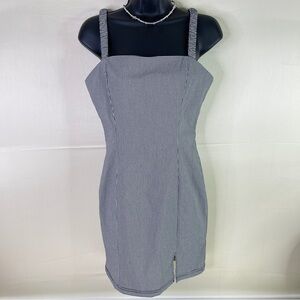 Forever 21 Women’s Dress Size Medium Black and White Gingham Pattern Stretchy